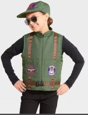 Hyde and EEK! Kids' Pilot Halloween Costume Kit One Size Fits Most Ages 8+